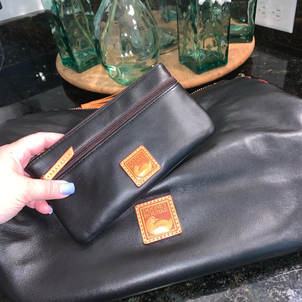 AUTHENTIC DOONEY & BOURKE - Picture 9 of 15